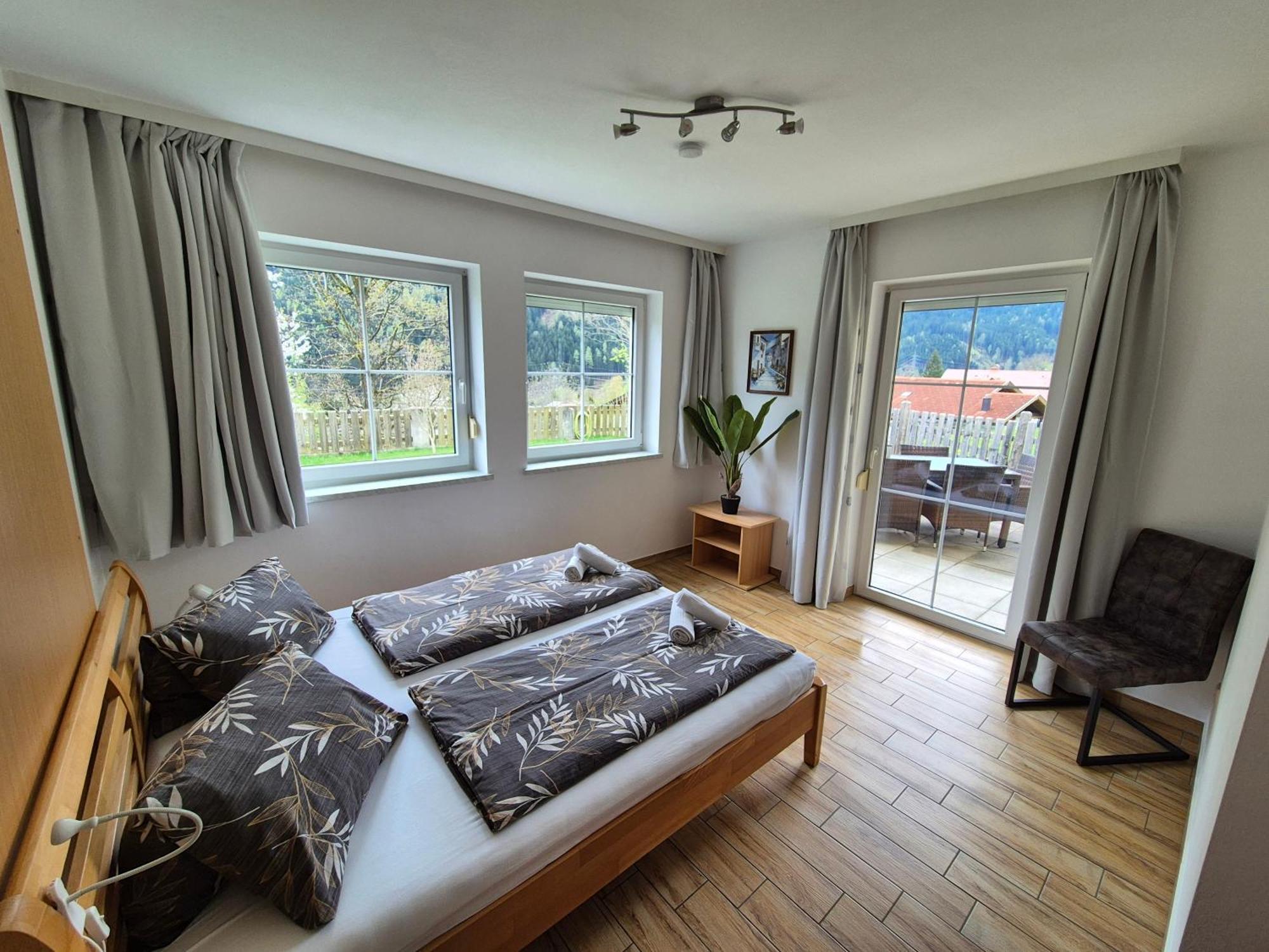Appartementhaus Flattach Goritschnig エクステリア 写真